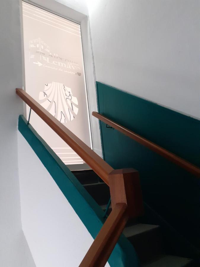Albergue Lemavo Монфорте де Лемос Екстериор снимка